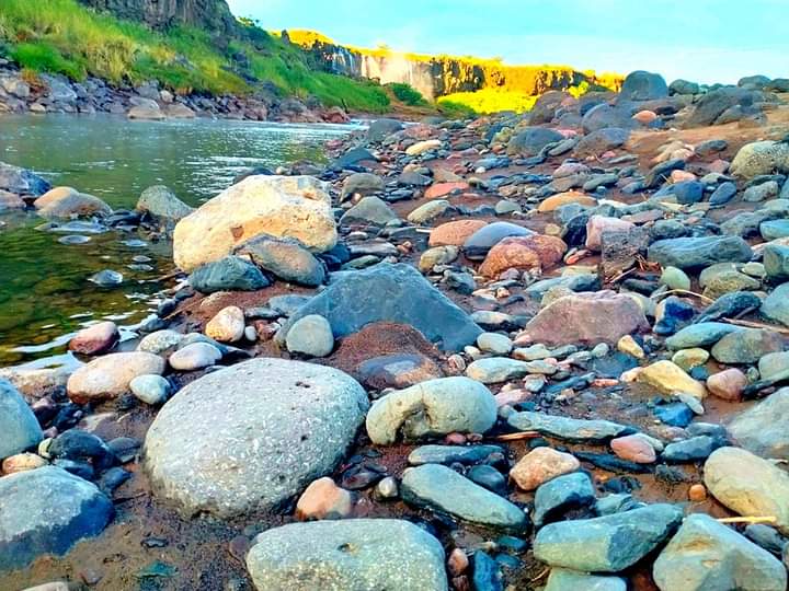 THE GREAT RIVER KAPEDO